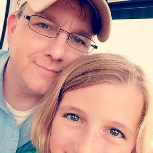 Meet your Posher, Amos